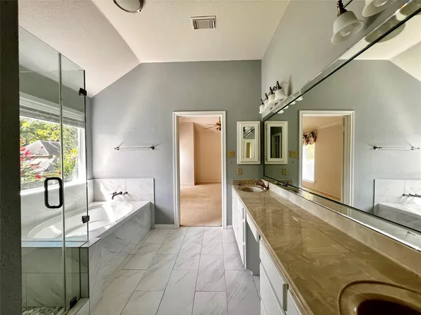 16911 Ascot Meadow Dr, Sugar Land, TX 77479