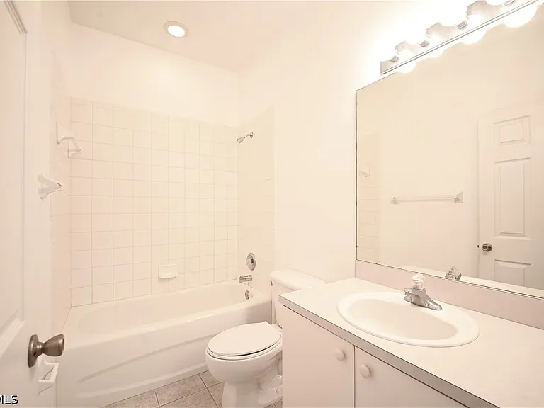 15449 Bellamar Cir #1221 — Photo 20