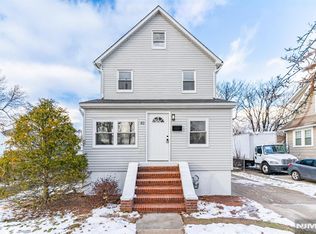 82 Cresskill Ave, Dumont, NJ 07628