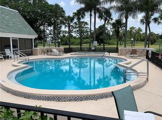 8 E Greens Cir, Lehigh Acres, FL 33936
