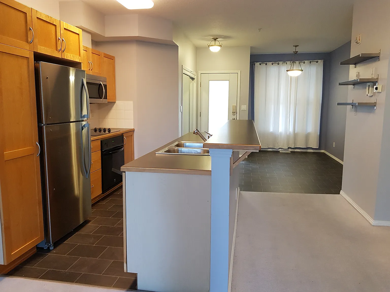 2 bed, 931 sqft, $1,850 — Photo 3
