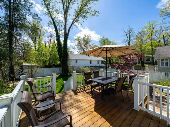 39 Glendale Dr, Hillsdale, NJ 07642