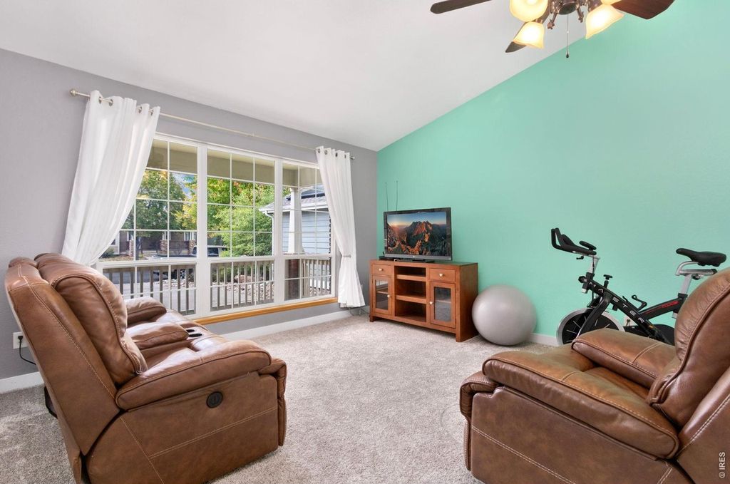 2820 Canby Way