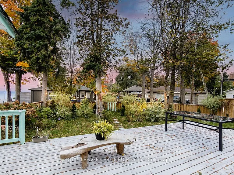 7 Oliver Dr — Photo 2