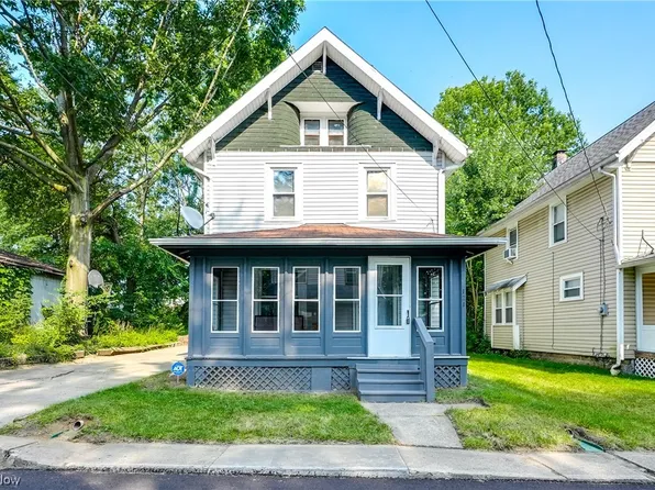 121 Simon Dr, Akron, OH 44305