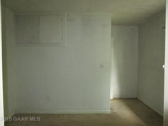 5th image of 564 Norwood St