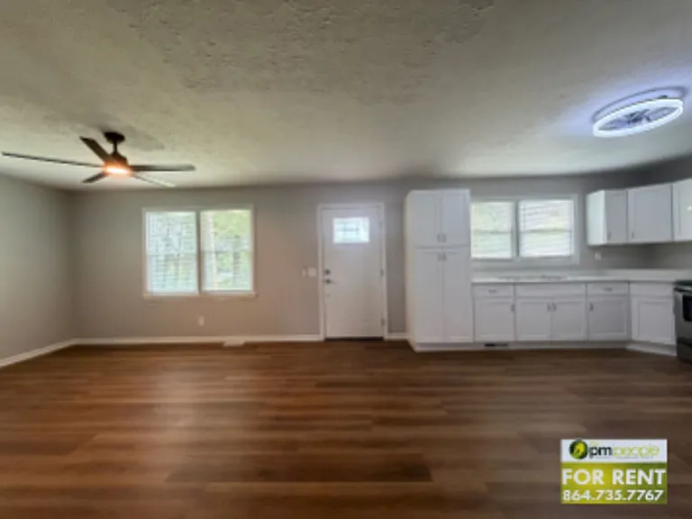 119 Welborn Cir — Photo 6