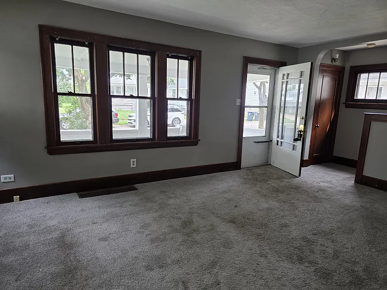 1130 Herberich Ave — Photo 33