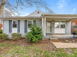 10107 McNeely Lake Dr, Louisville, KY 40229