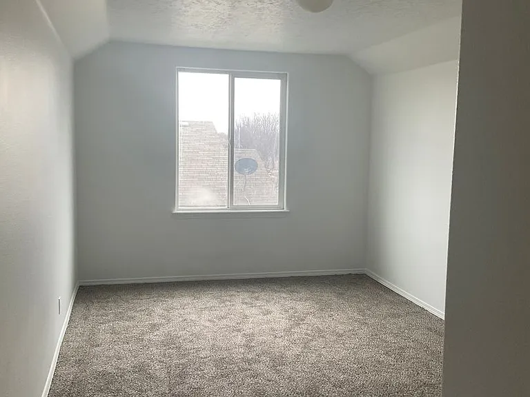 3522 S Big Springs Way — Photo 4