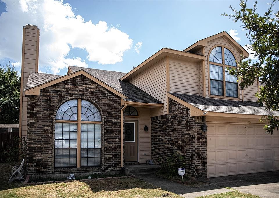 1st image of 2907 Chanute Dr
