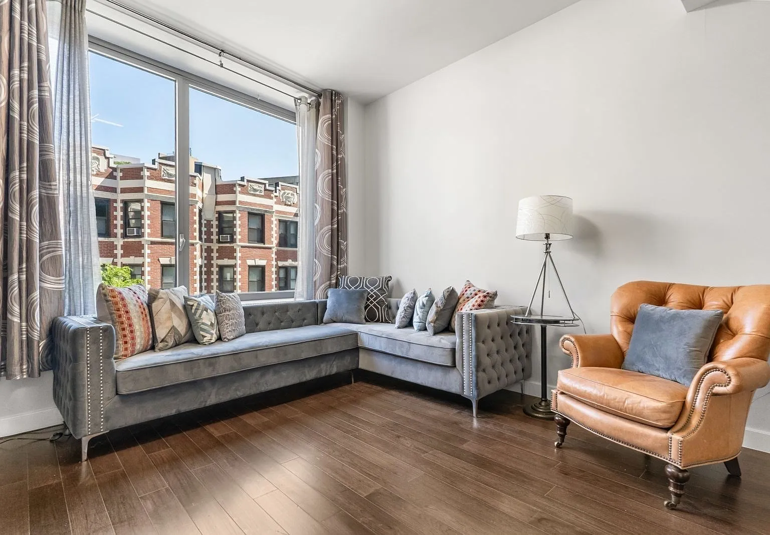 1 bed, 1.0 bath, 847 sqft, $3,550 — Photo 1