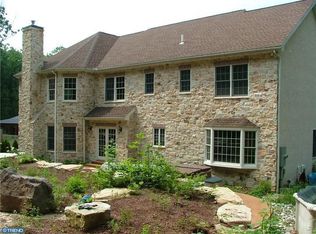 20 Spring Hollow Dr, Pottstown, PA 19465