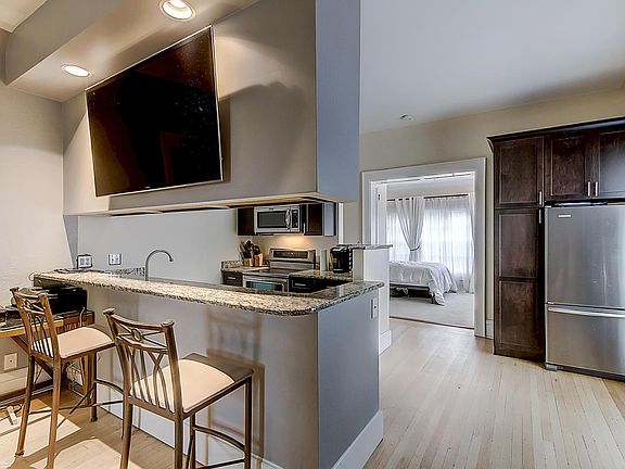3rd image of 664 N Washington St APT 1