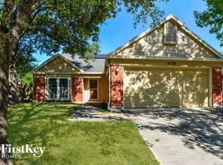 9338 Proclamation Dr, San Antonio, TX 78240