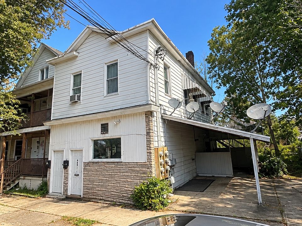 1st image of 639 E Locust St APT 1