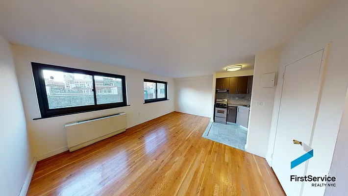 Rented by FirstService Realty (legacy) | media 4