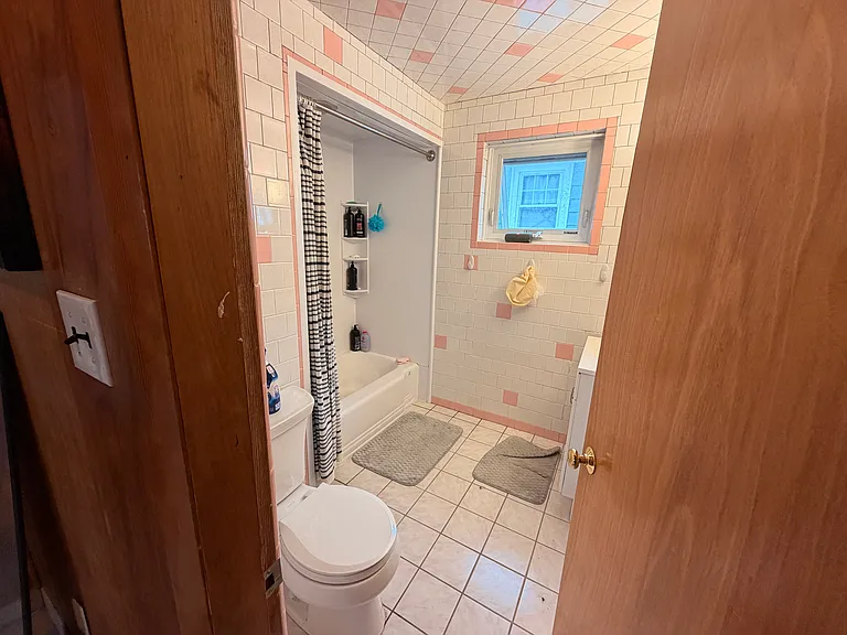 540 Main St #4 — Photo 12