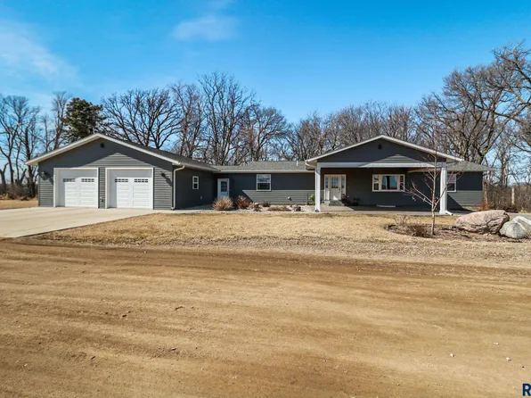 46845 238th St, Colman, SD 57017