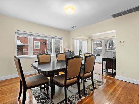 4th image of 97 Riverview Ave #1