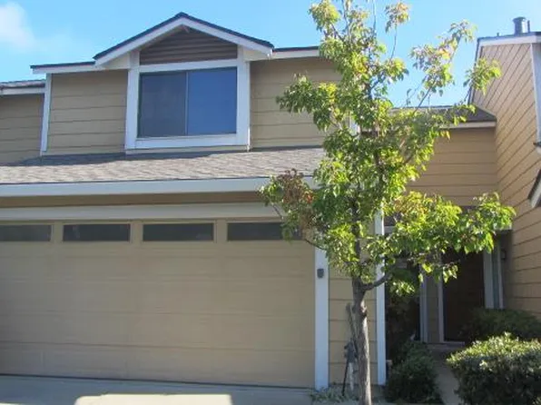 1313 Black Oak Ct, Pinole, CA 94564