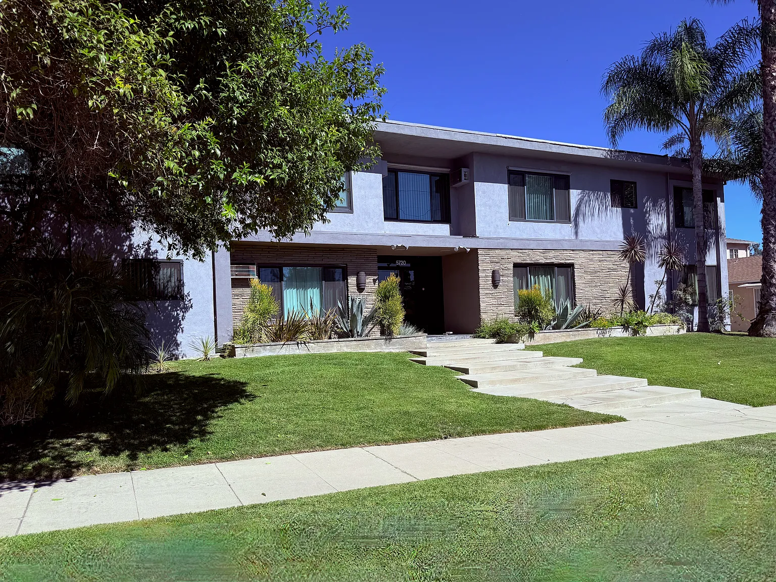 2 bed, 950 sqft, $2,350 — Photo 4