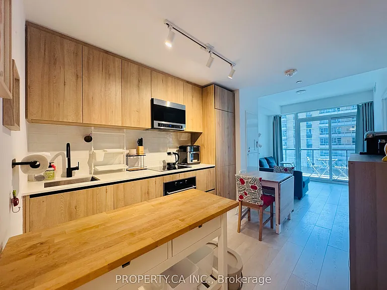 127 Broadway Ave #803 — Photo 3