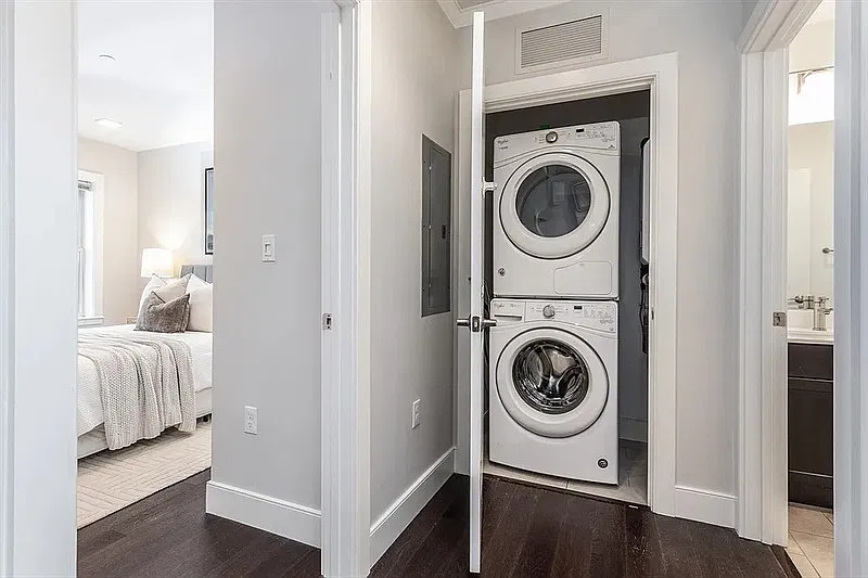 1 bed, 1.0 bath, 665 sqft, $1,920 — Photo 3