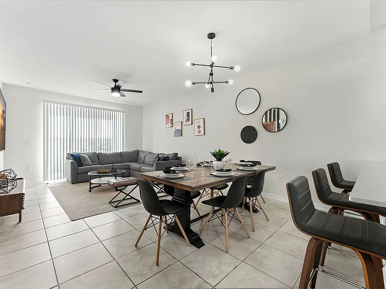 Paradox Cir — Photo 12