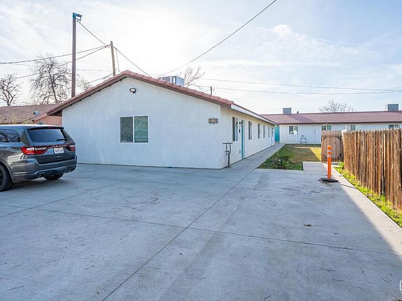 2nd image of 713 Wistaria St