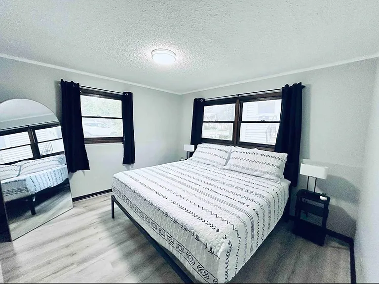 315 Bush St #4 — Photo 3