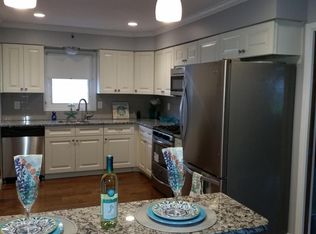 3 Hampshire Rd, Toms River, NJ 08757