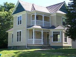 2nd image of 402 E Murray St