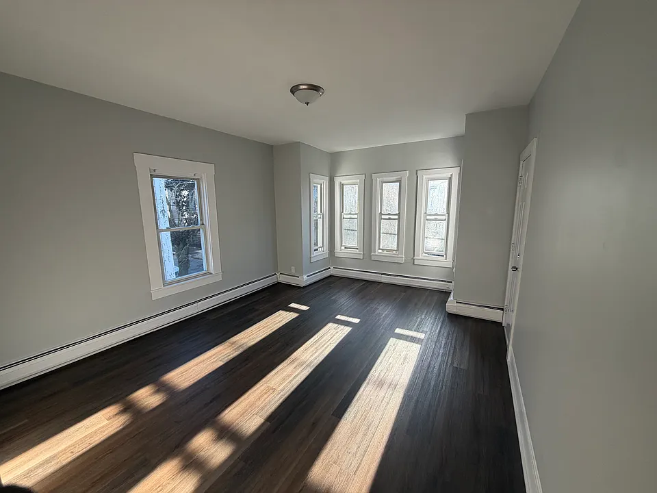 46 Reynolds St #2