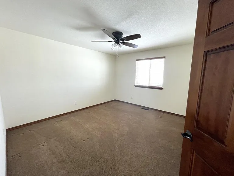 15720 Carob Cir — Photo 14