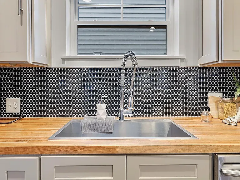1191 E Rich St — Photo 15