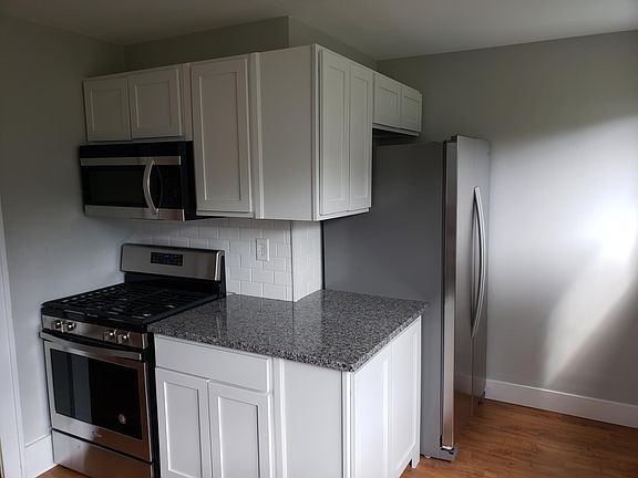 4th image of 358 Norwood Ave SE