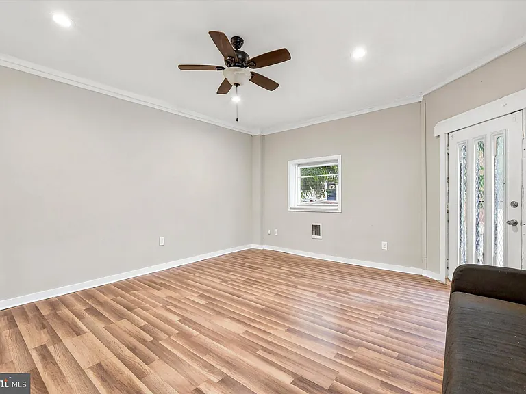 2200 Coral St #1 — Photo 4