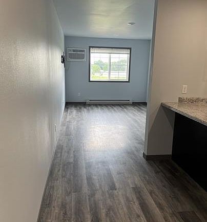 5th image of 1526 Bogue Ave NE #4