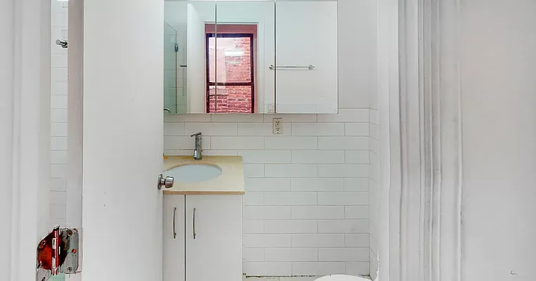 Rented by Living New York | media 17