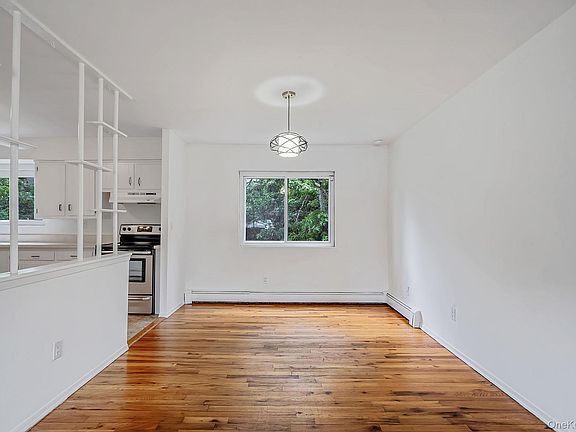 5th image of 32 Vautrin Avenue