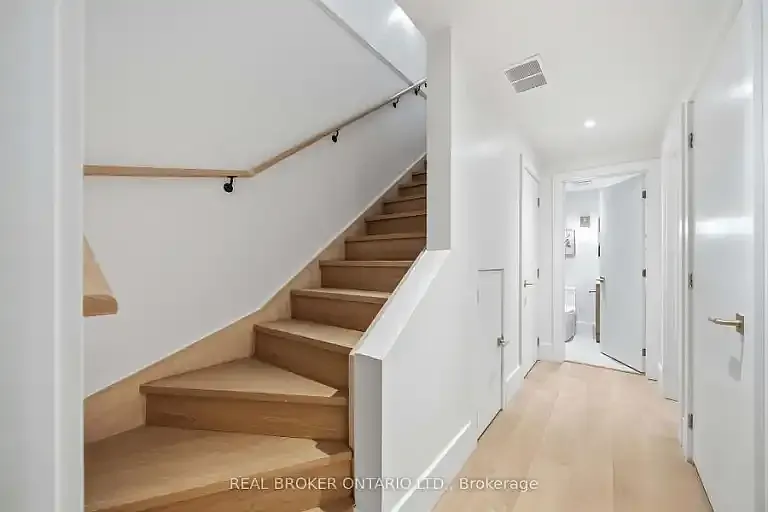 102 Boultbee Ave #1A — Photo 10