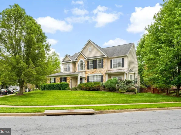 1700 Dearbought Dr, Frederick, MD 21701