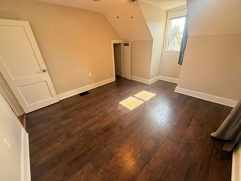 211 Hagan St — Photo 23