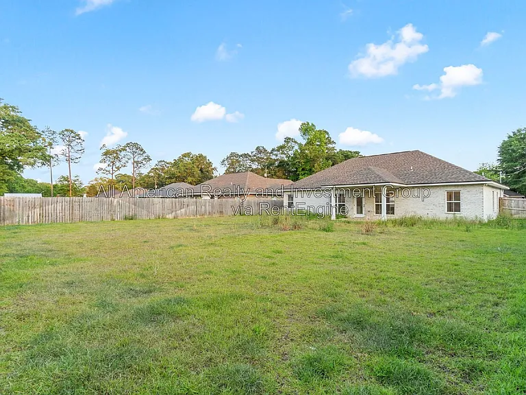 331 Adams Dr — Photo 29