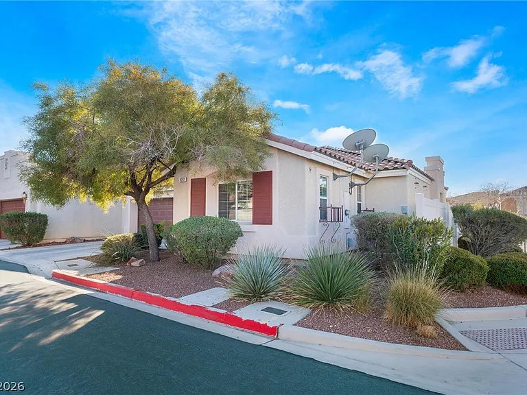 9261 Vervain Ct — Photo 4