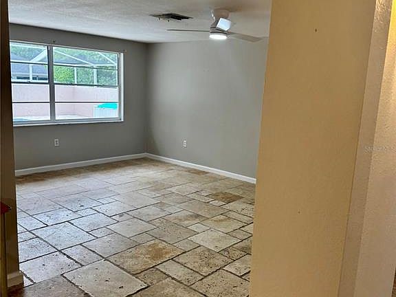 3rd image of 10116 Vancouver Rd