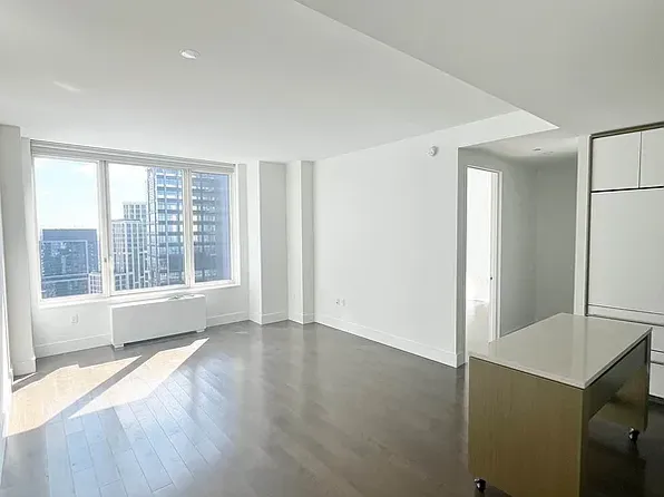 388 Bridge Street image 2 of 13