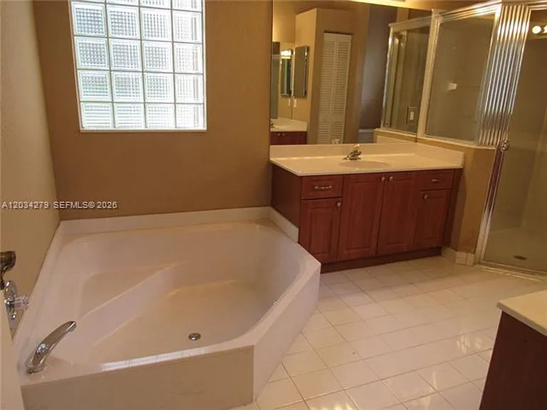 10255 Guatemala St #10255 — Photo 17