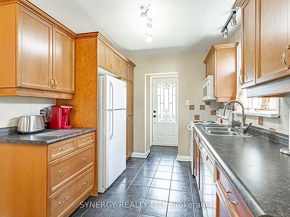 2nd image of 227 Sterling St